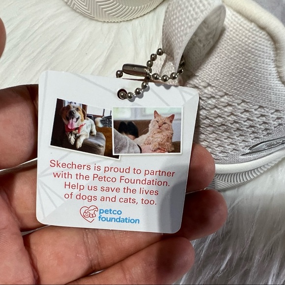 New SKECHERS BOBS SPORT SQUAD 2 women shoes - Picture 12 of 14